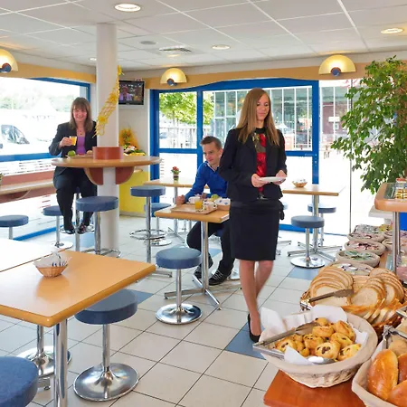 Ibis Budget Aachen Grenze מלון